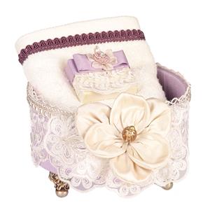 Dantelli Çiçekli Kutu